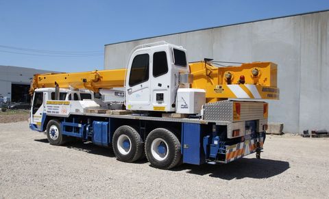 Mobile Crane image
