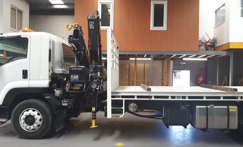 Vehicle Loading Crane image